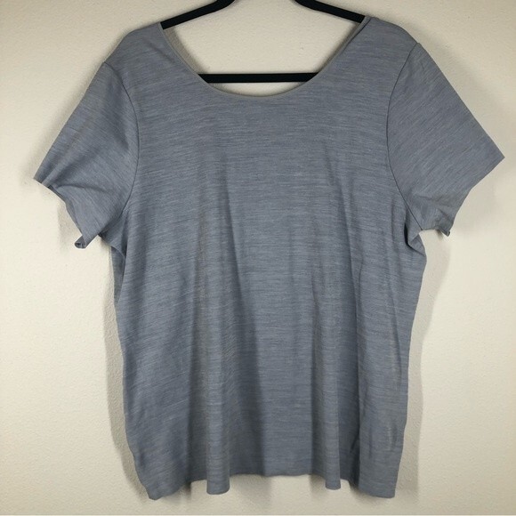 Nike Women's Yoga Luxe Short Sleeve Shirt Top Plus Size 1X DC5257-073 - Picture 1 of 6